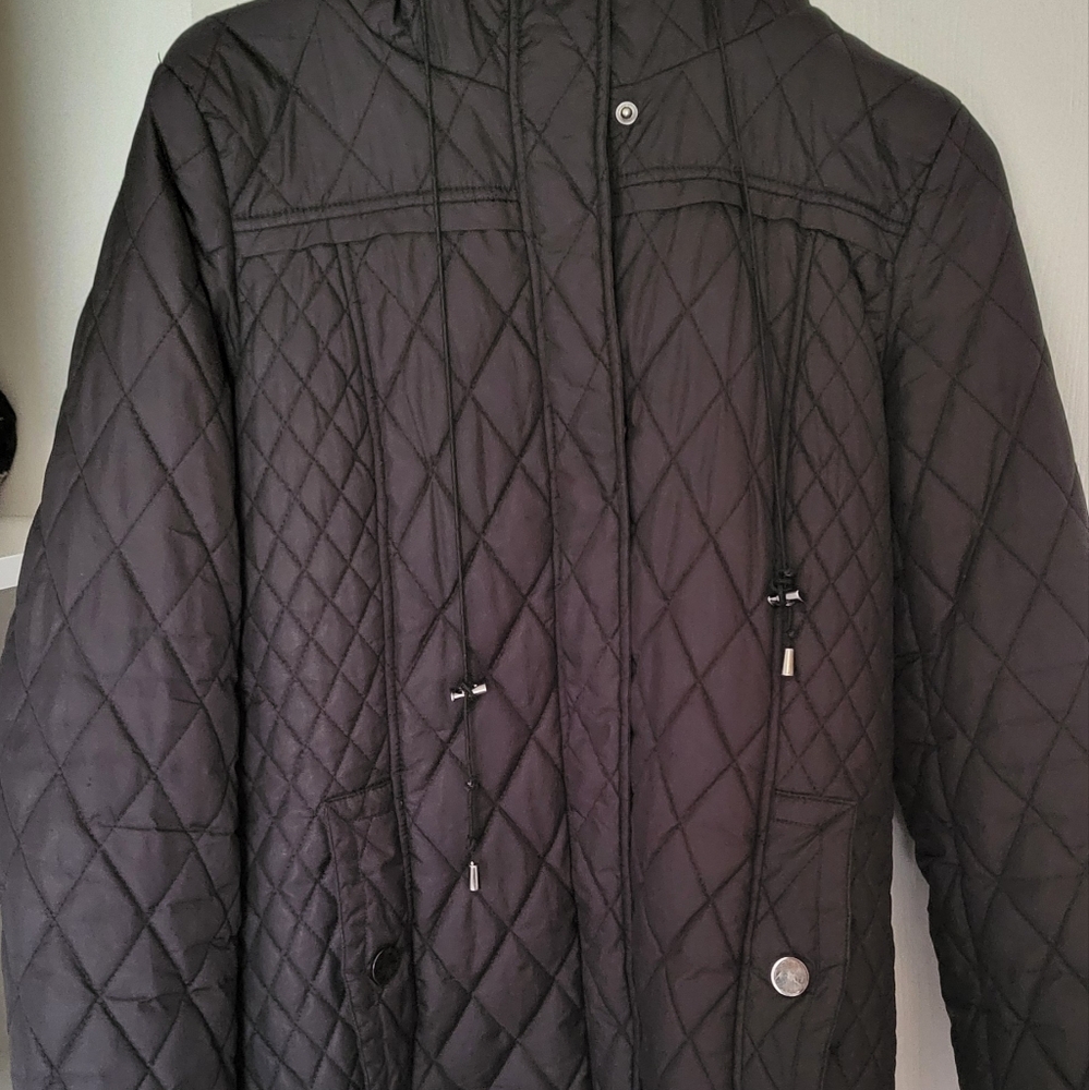 Covington Women's Black Quilted Puffer Jacket